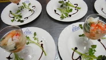 食事・飲み物 / 29