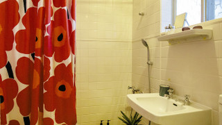 ツインルーム シングルベッド 2 台 禁煙 冷蔵庫