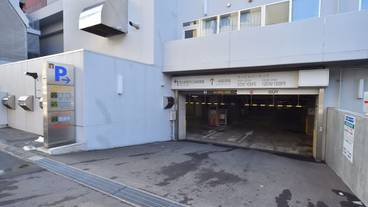 駐車場 / 2