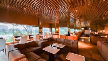 ロビーラウンジ / 16