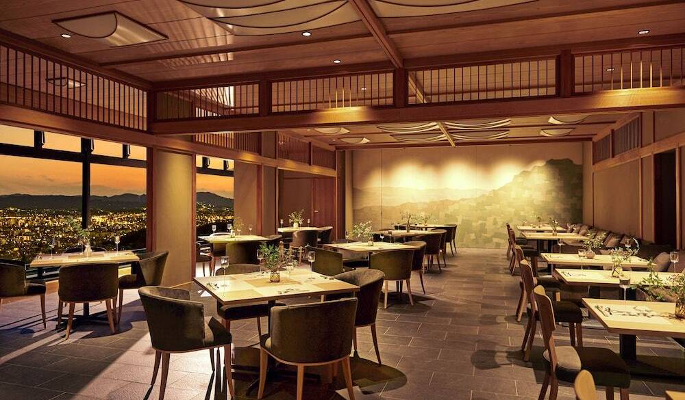 古都を望む「テラス若草山」 / 5