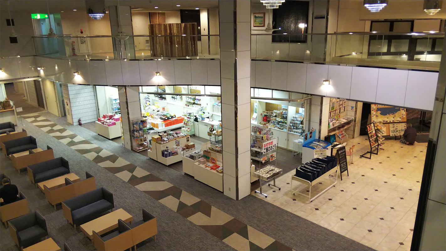 ロビー・ショップ