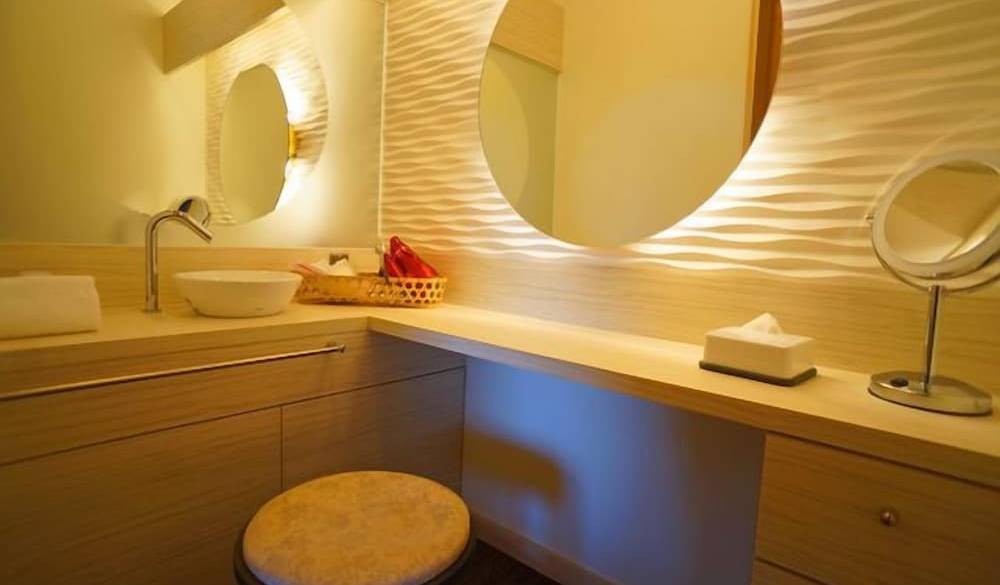 こごみ 化粧室 / 2