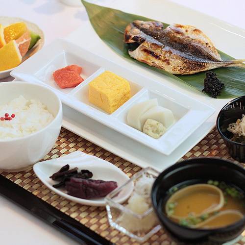 和洋から選べる朝食
優雅な朝時間 / 2