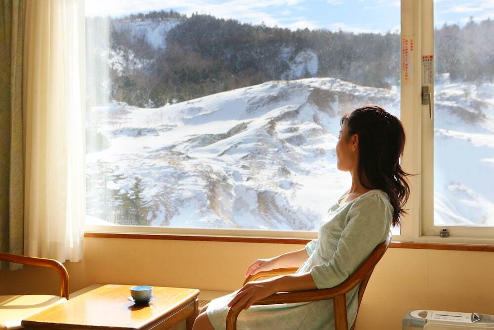 6.憧れの乳白色雪見風呂のご褒美旅！「万座温泉　万座ホテル聚楽（じゅらく）」3479847