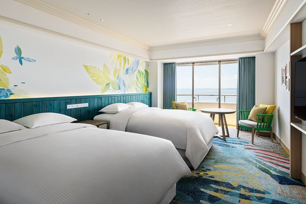 広々とした空間でいただく、和洋中の朝食ブッフェ4043771