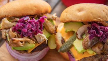 食事・飲み物 / 3