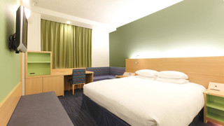 (本館) コンフォートダブルルーム キングベッド 1 台 禁煙