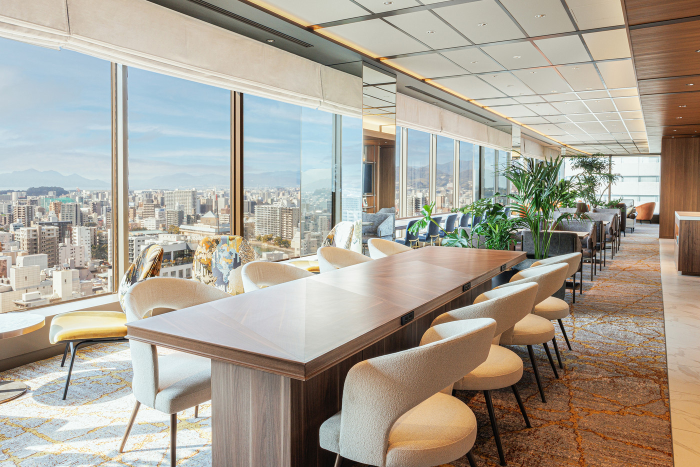 広島を一望するラウンジも♪観光の拠点にぴったり「ANAクラウンプラザホテル広島」3089557