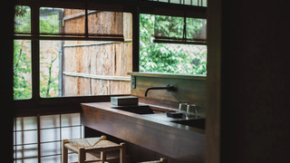 本館107:名栗壁 (なぐりかべ)  デラックス ツイン