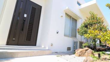 施設の入り口 / 37