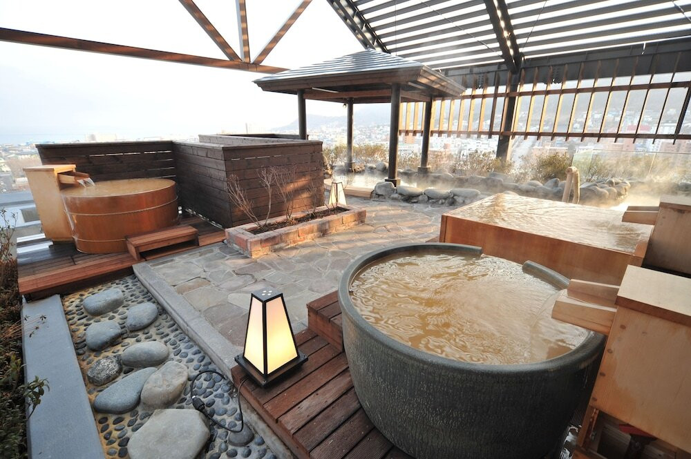 大正ロマンを感じさせるデザインと絶景露天風呂が魅力4237968