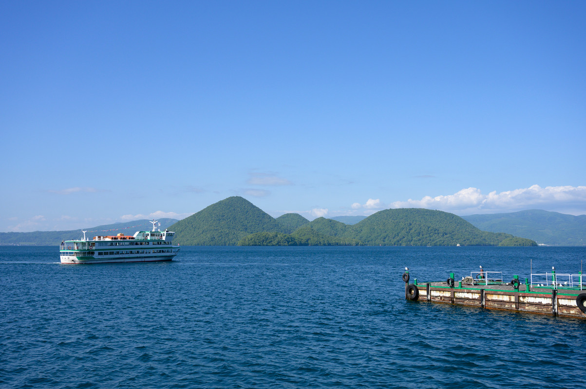 洞爺湖と遊覧船