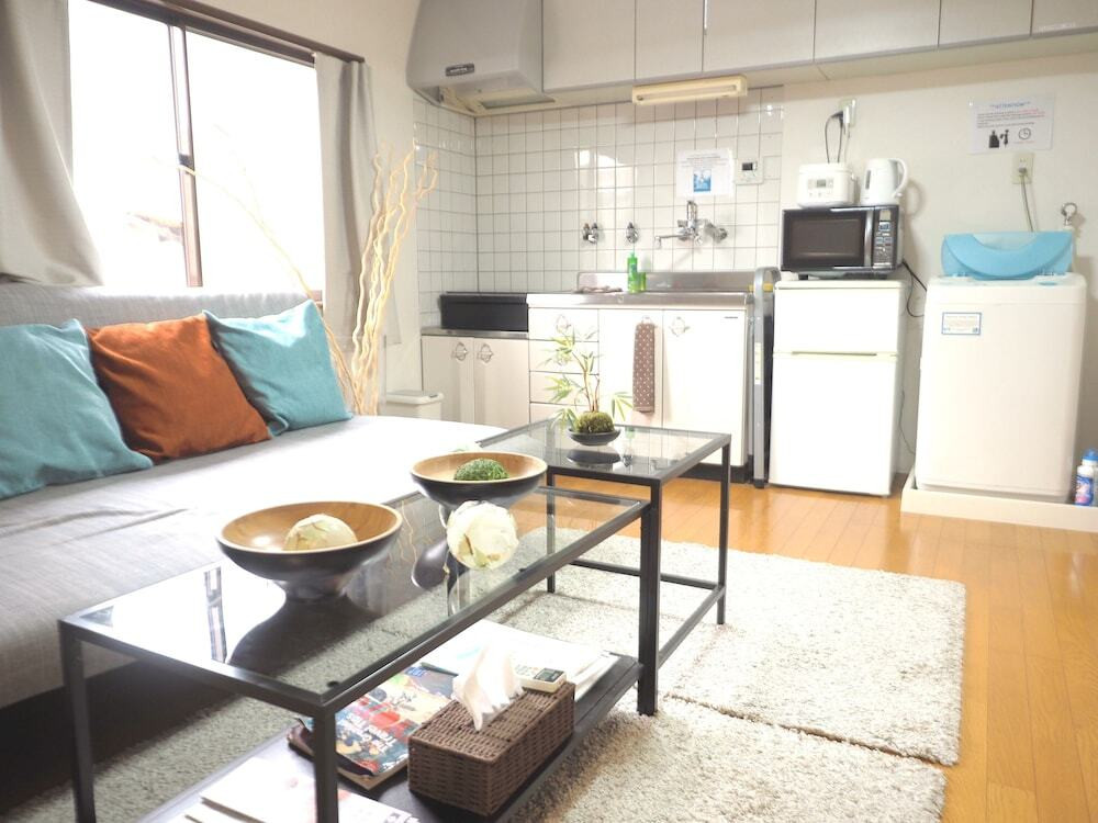 客室内のダイニングエリア