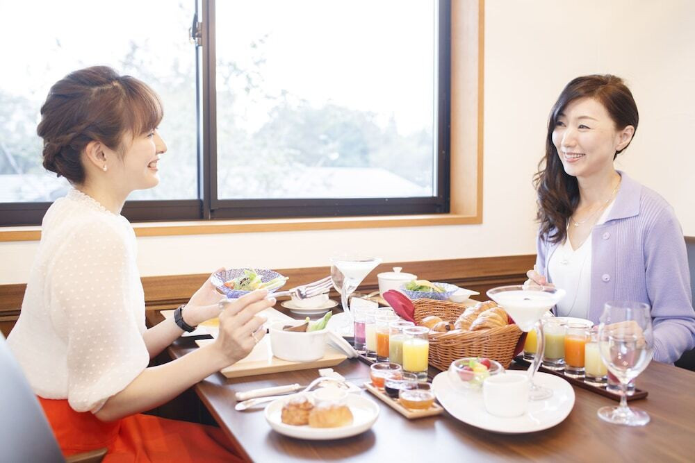 朝食を楽しむイメージ