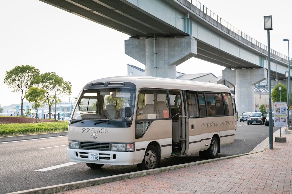 市街地へのシャトル サービス