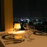 ホテル内レストラン① / 2