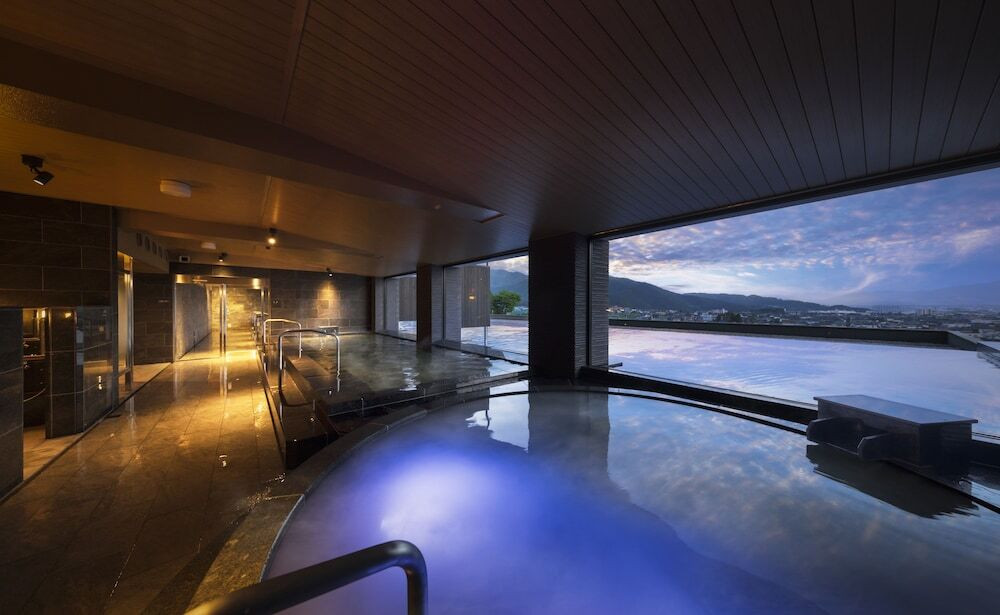 松本市を見おろす絶景風呂「翔峰(しょうほう)」3924079