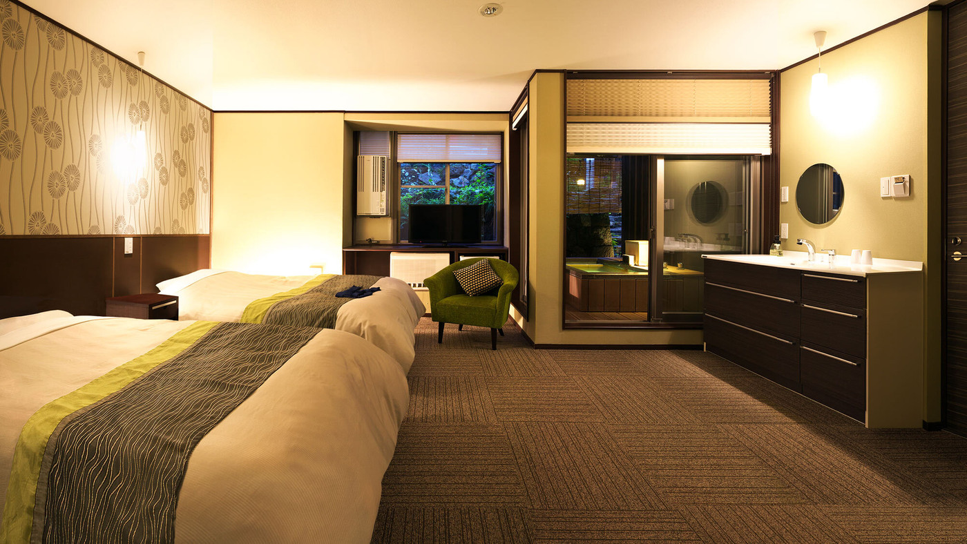 湯畑は目の前、にぎわう草津を満喫できる4248153