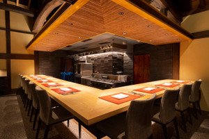 大人な空間でゆっくりと夕食を