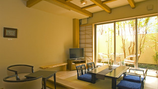 和洋室　ファミリールーム　メゾネット　禁煙　専用露天風呂付