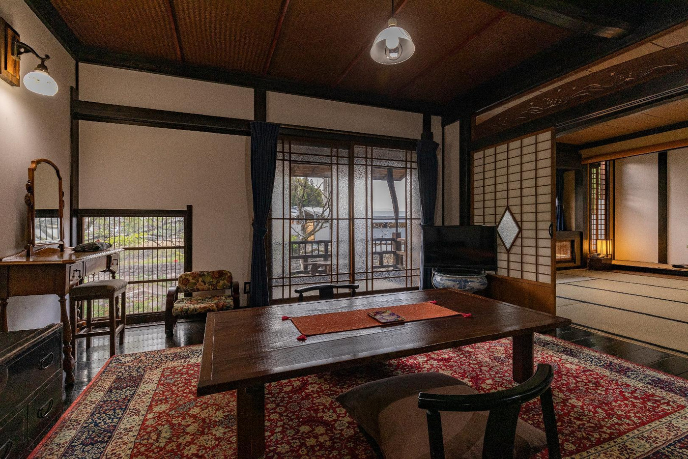 大正ロマン溢れる瀟洒な温泉旅館4272723