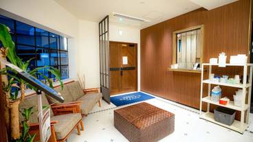 ロビー応接スペース / 3