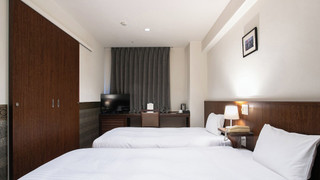 スーペリア ツインルーム シングルベッド 2 台 禁煙