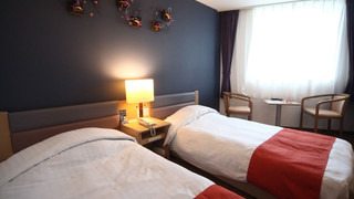 エコノミー ツインルーム シングルベッド 2 台 禁煙