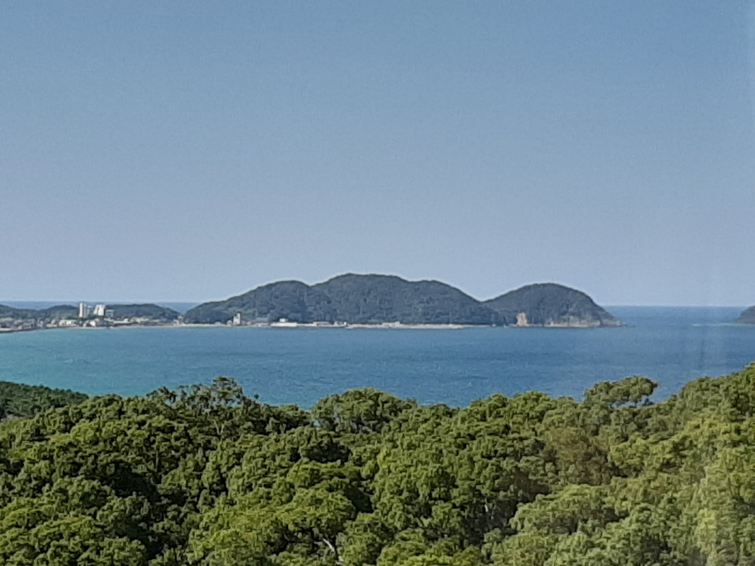 部屋から海が見渡せます。