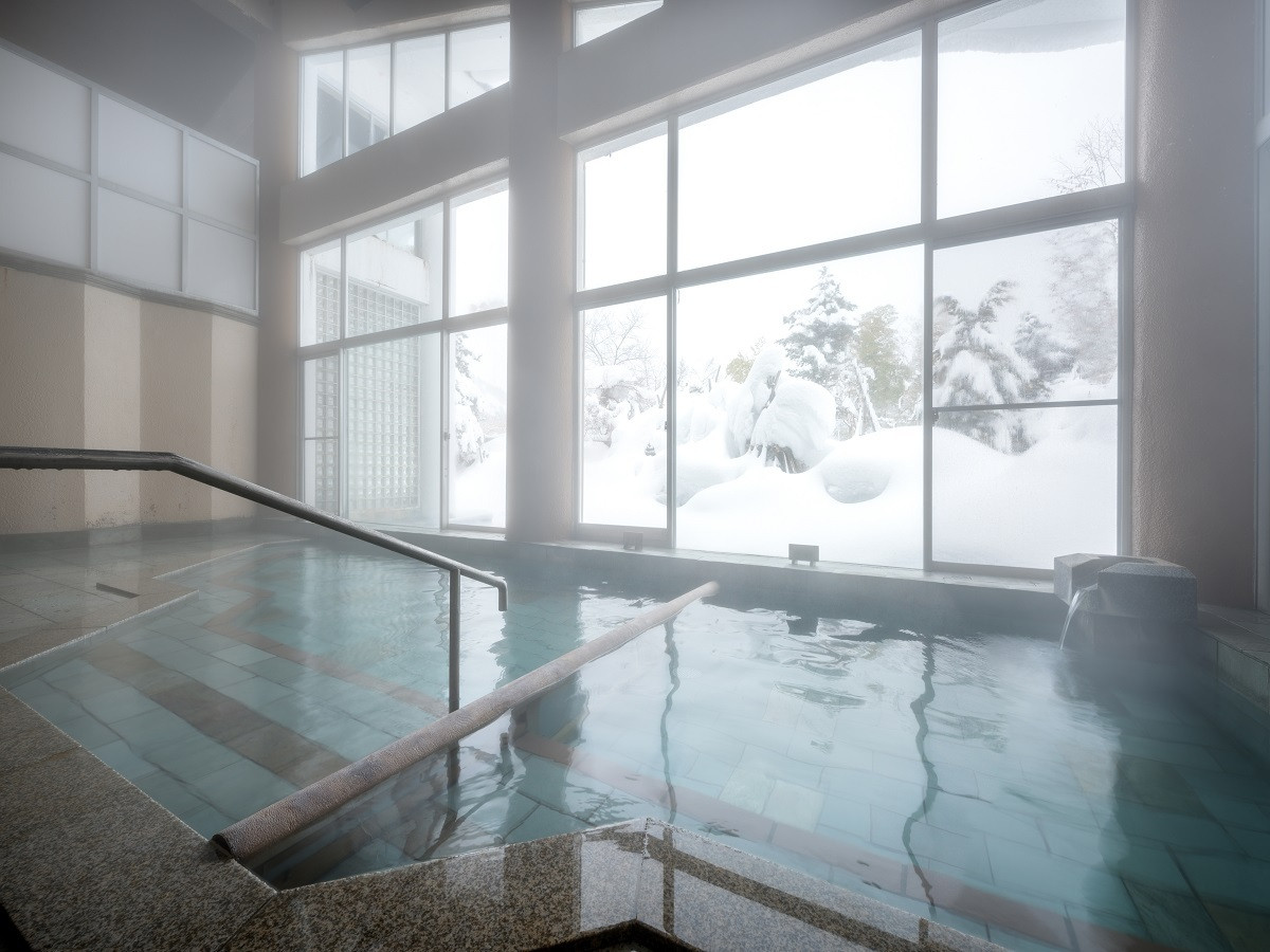 小野小町発見の美肌の湯で女子力アップ3459205