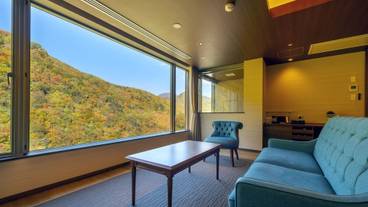 ラグジュアリー　リビングルーム / 1