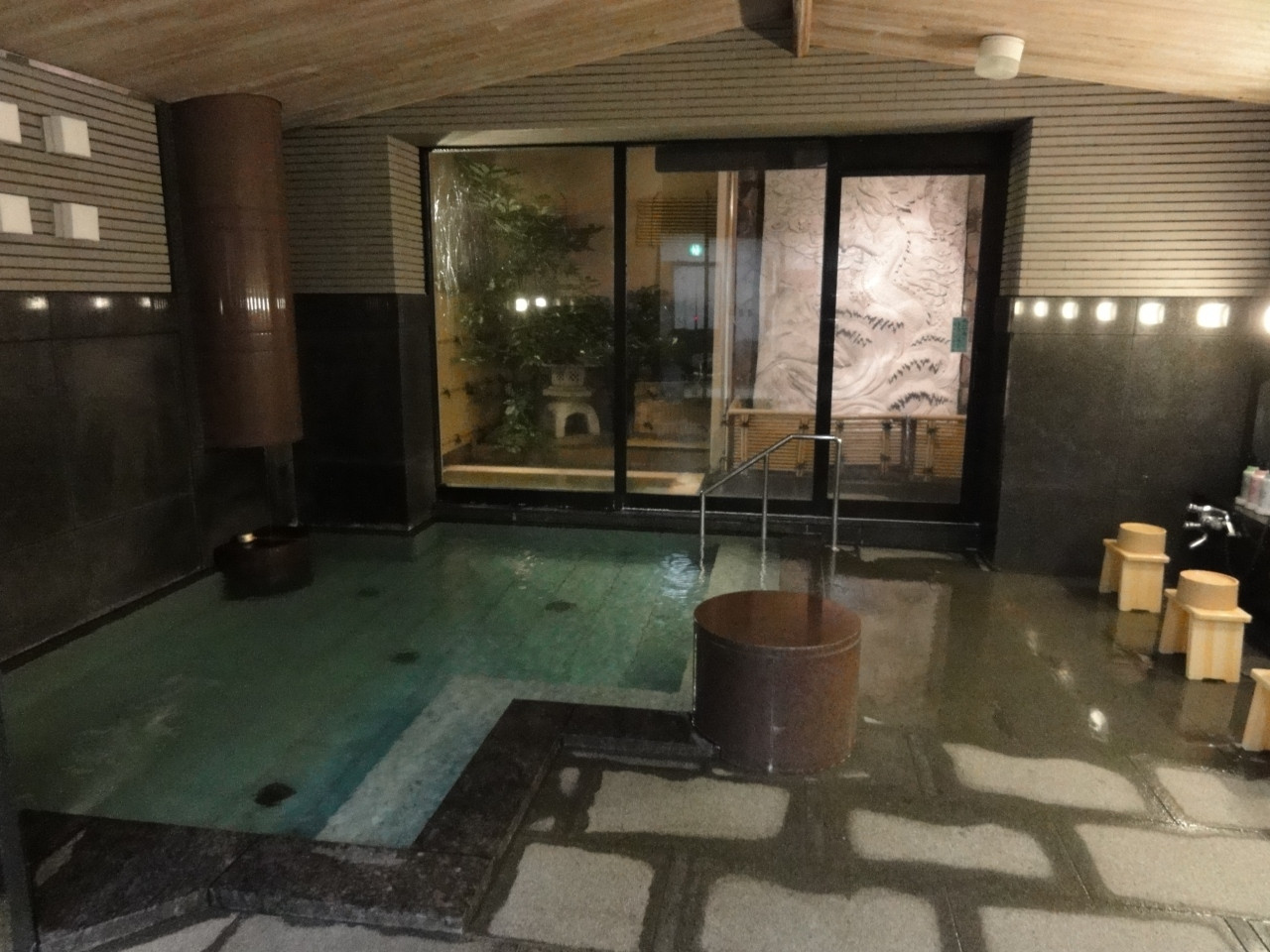 加賀藩主も愛した歴史ロマン漂う湯宿3914988