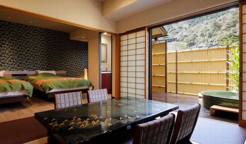 「花地蔵庵」露天風呂付客室 / 4