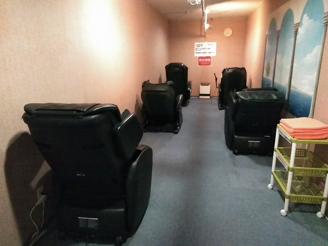 女性マッサージルームです。