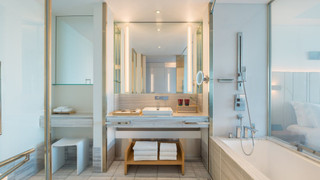 デラックス ルーム シングルベッド 2 台