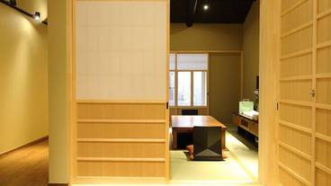 客室内のダイニングエリア / 5