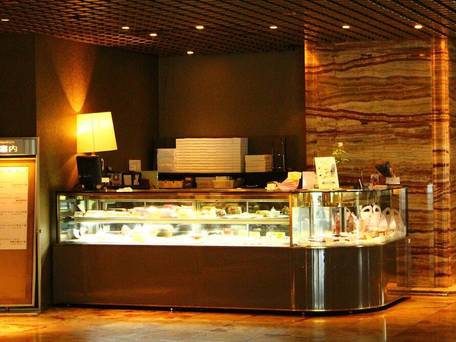 群馬ロイヤルホテル / 2