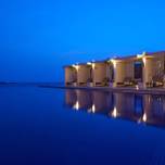 【沖縄】インフィニティプールが魅力のホテル15選！贅沢な女子旅を♡