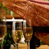 朝からスパークリングワインも / 4