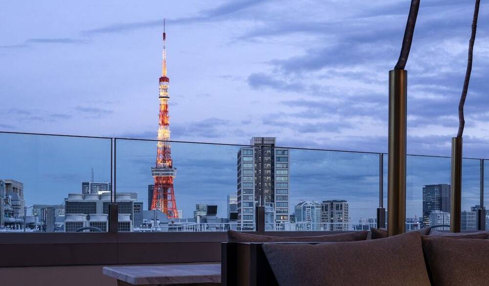 夕焼けに染まる
東京タワーに感動 / 1