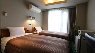 ツインルームシングルサイズベッド 2 台