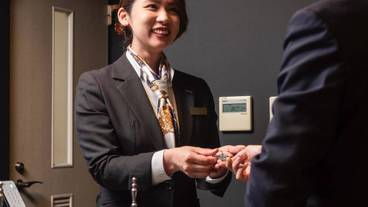 チェックイン / チェックアウト キオスク / 4