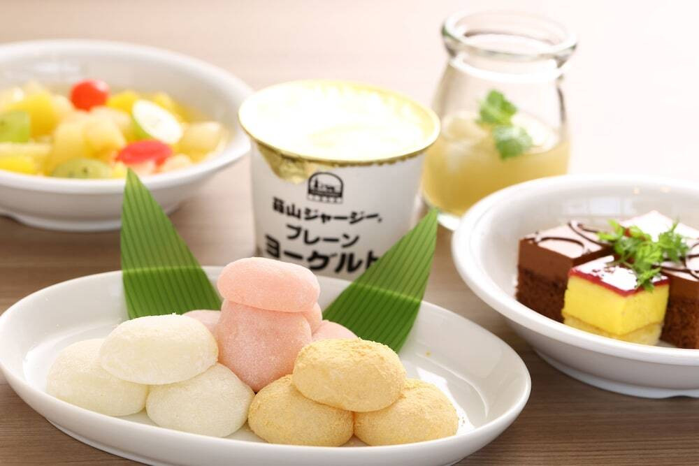 朝食