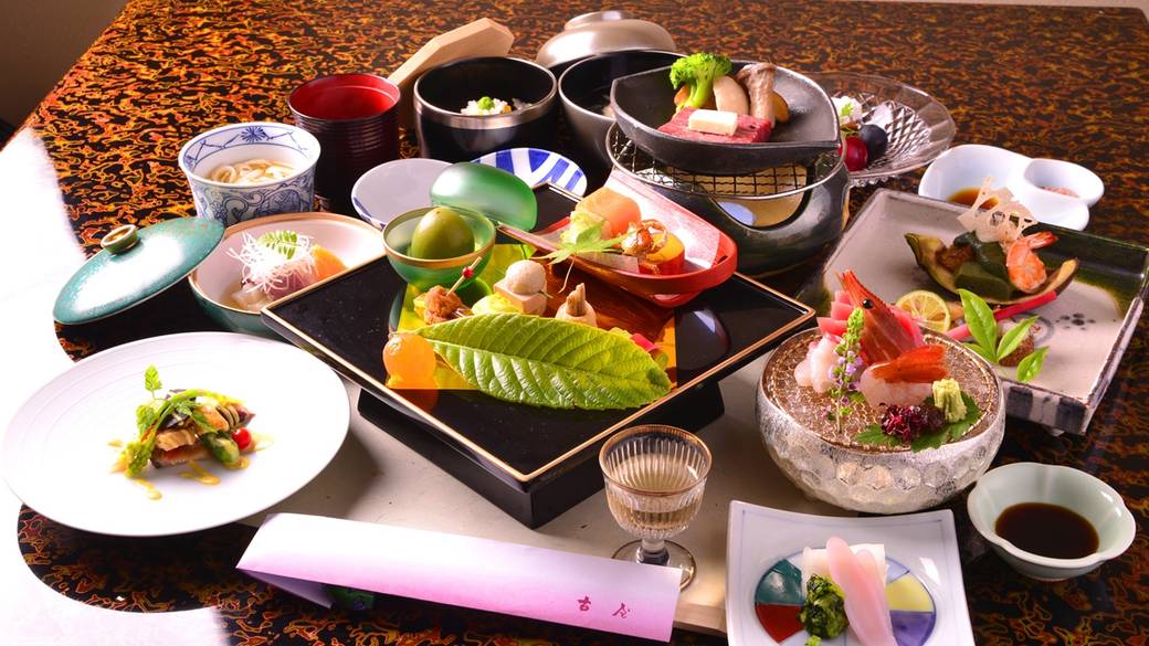 部屋食女子会の
スタート！ / 1