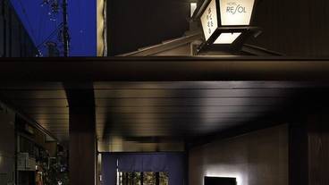 施設の正面 / 19