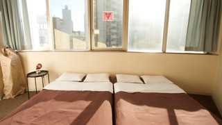 ツインルーム (2 Double Beds)