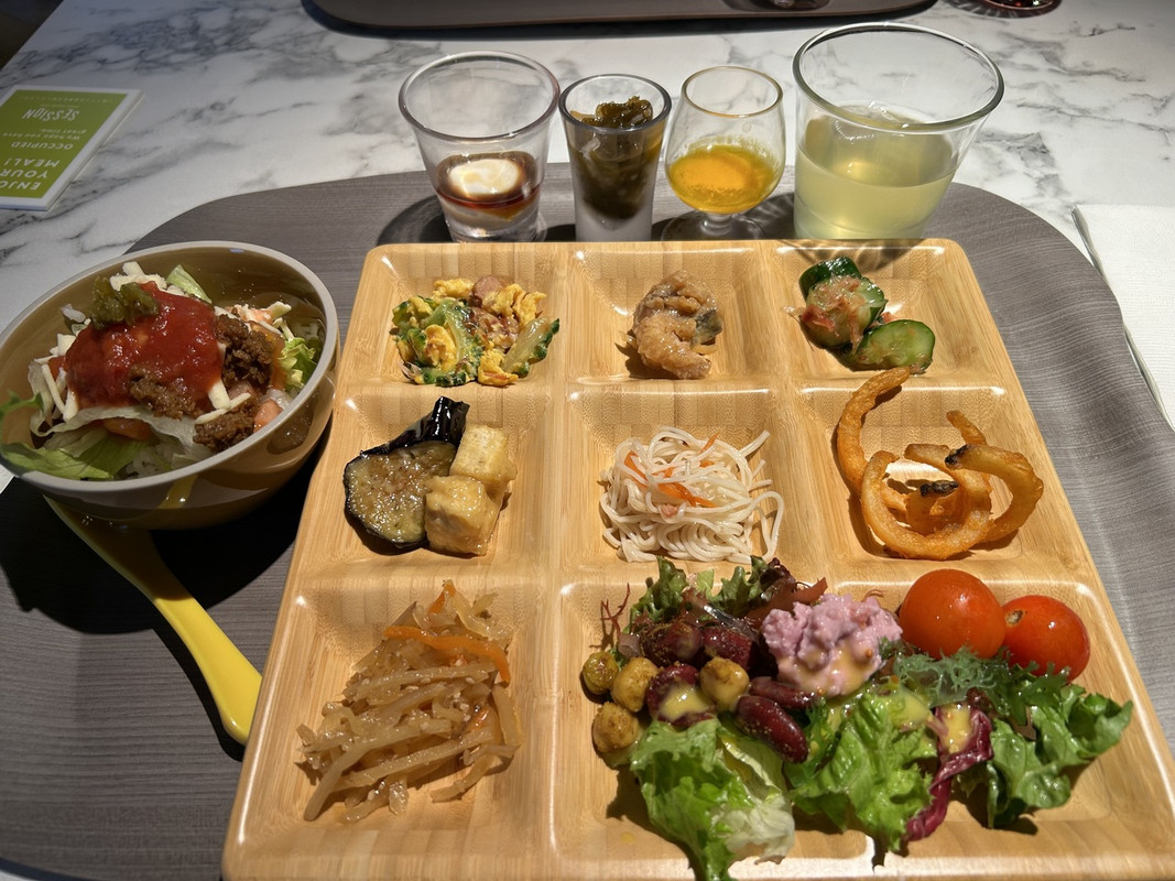 朝食ブッフェ。