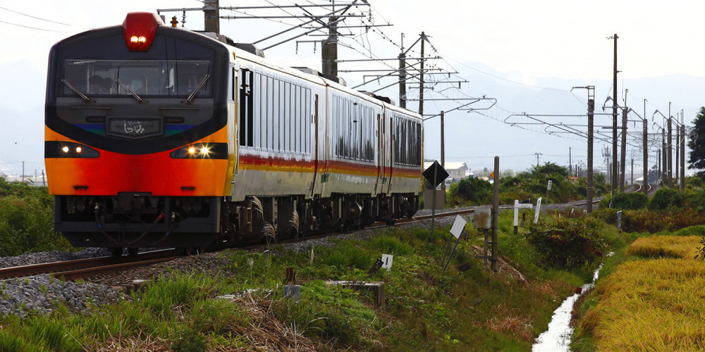 本物品質の 希少 南部鉄器 岩手山 グッズ 鉄道 電車 新幹線 清々しく やまびこ 鉄道模型