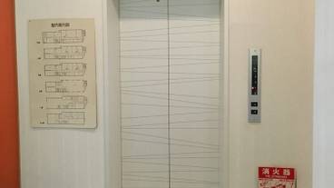 内部エントランス / 2